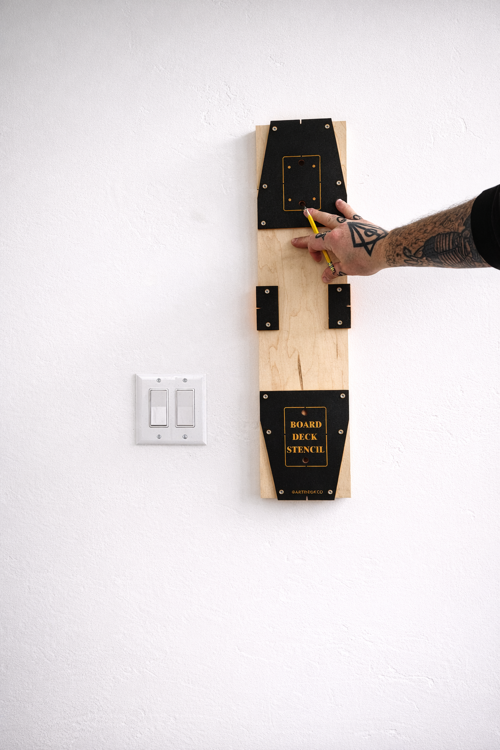 Board Block Stencil – Perfect Skateboard Wall Mount Alignment